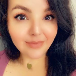 Meet your Posher, Raquel